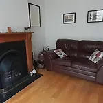 Peaceful Family Retreat Near Gloucester Road Bristol
