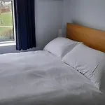 펜션 Peaceful Family Retreat Near Gloucester Road 브리스틀