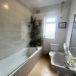 Peaceful Family Retreat Near Gloucester Road