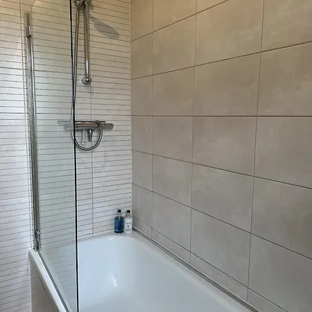 Peaceful Family Retreat Near Gloucester Road 別荘