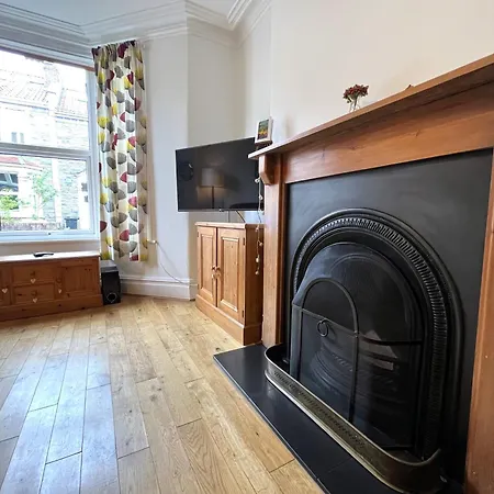 Peaceful Family Retreat Near Gloucester Road *