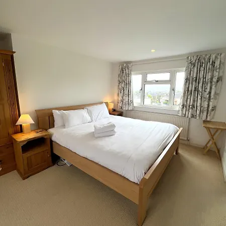 Holiday home Peaceful Family Retreat Near Gloucester Road *