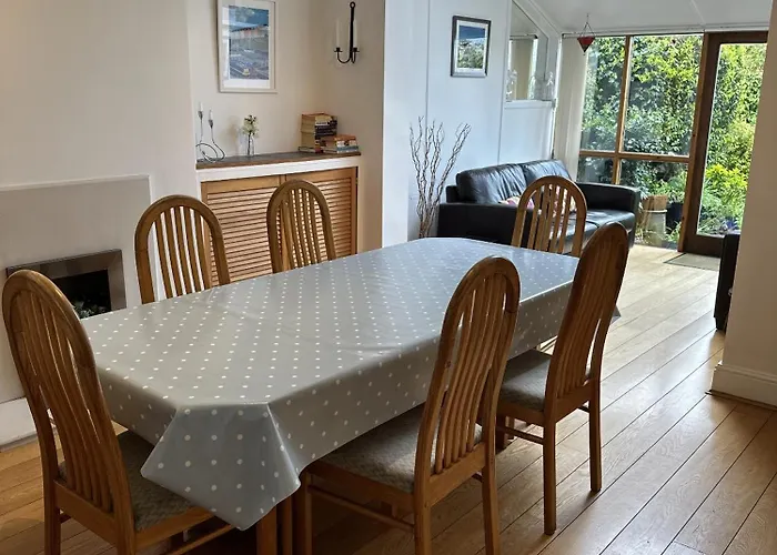 Holiday home Peaceful Family Retreat Near Gloucester Road
