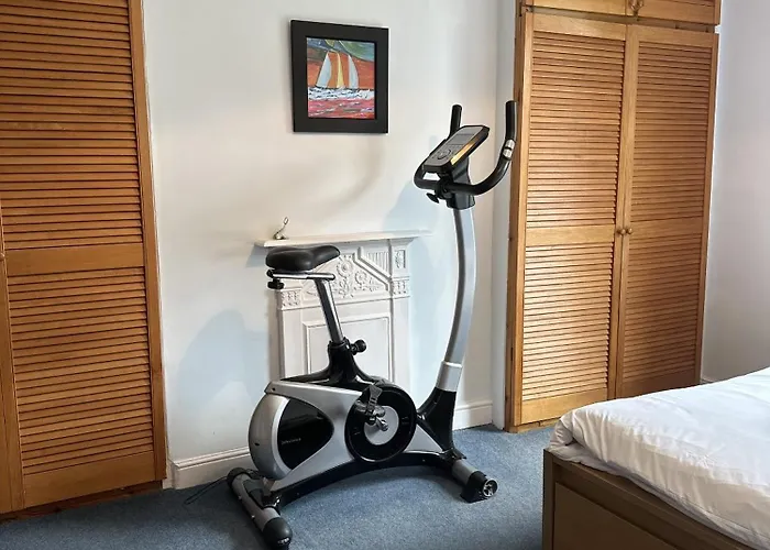 Peaceful Family Retreat Near Gloucester Road * Bristol