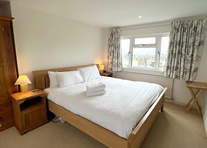 Holiday home Peaceful Family Retreat Near Gloucester Road *