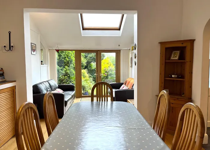 Holiday home Peaceful Family Retreat Near Gloucester Road