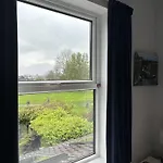 Peaceful Family Retreat Near Gloucester Road Сasa de vacaciones Bristol
