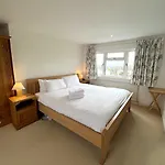 Сasa de vacaciones Peaceful Family Retreat Near Gloucester Road *